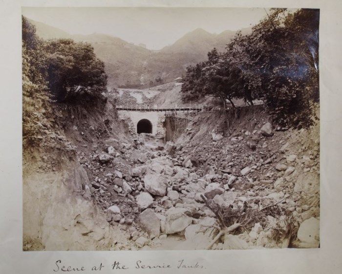 1889年大潭食水配水庫受損情況。天文台(資料來源: 英國國家檔案館)。 1889年大潭食水配水庫受損情況。天文台(資料來源: 英國國家檔案館)。