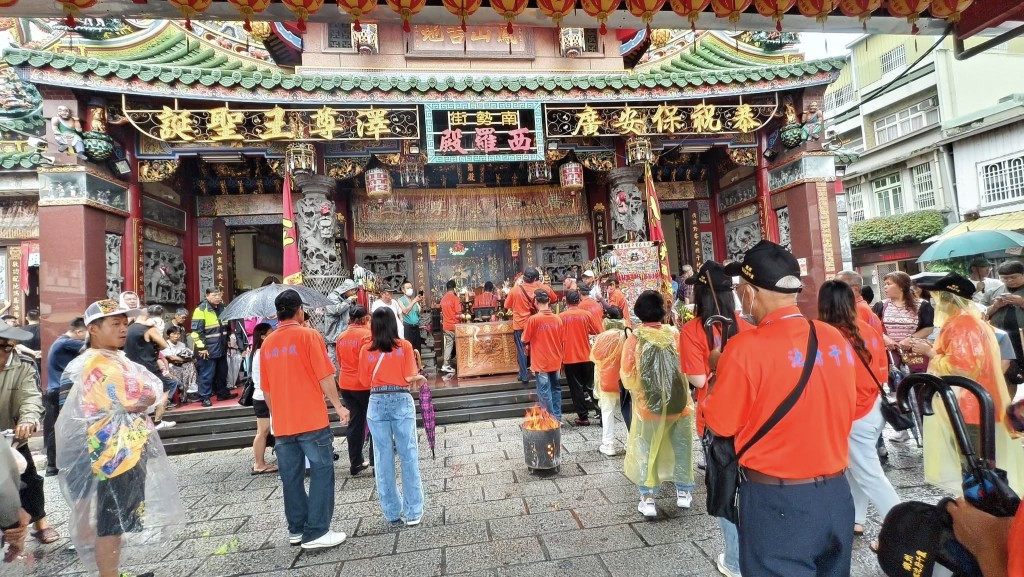台南宫庙西罗殿突然宣布与普济殿“断交”,成为当地信众及网民热话。西罗殿FB 台南宫庙西罗殿突然宣布与普济殿“断交”,成为当地信众及网民热话。西罗殿FB