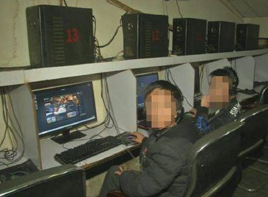 有網吧店主稱，不會讓孩子上網。 網上圖片