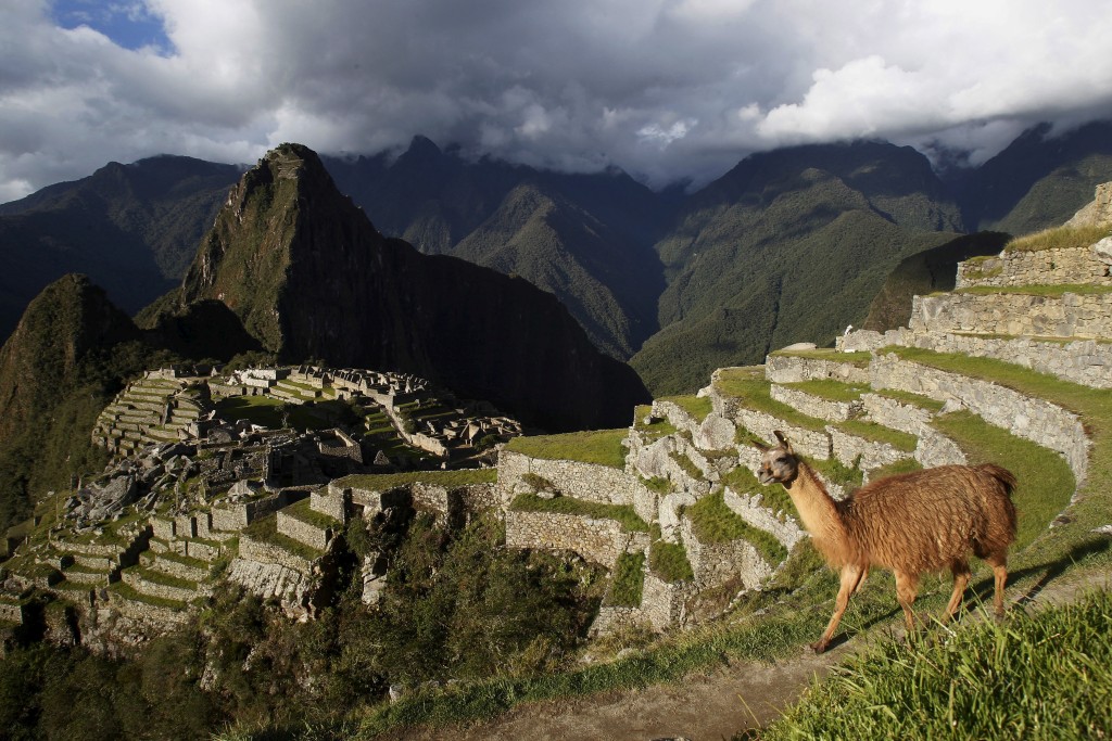 马丘比丘与彩虹山同为具代表性的秘鲁景点。路透社