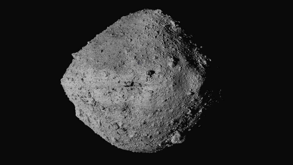「欧西里斯号」拍摄到的贝努小行星。 美联社