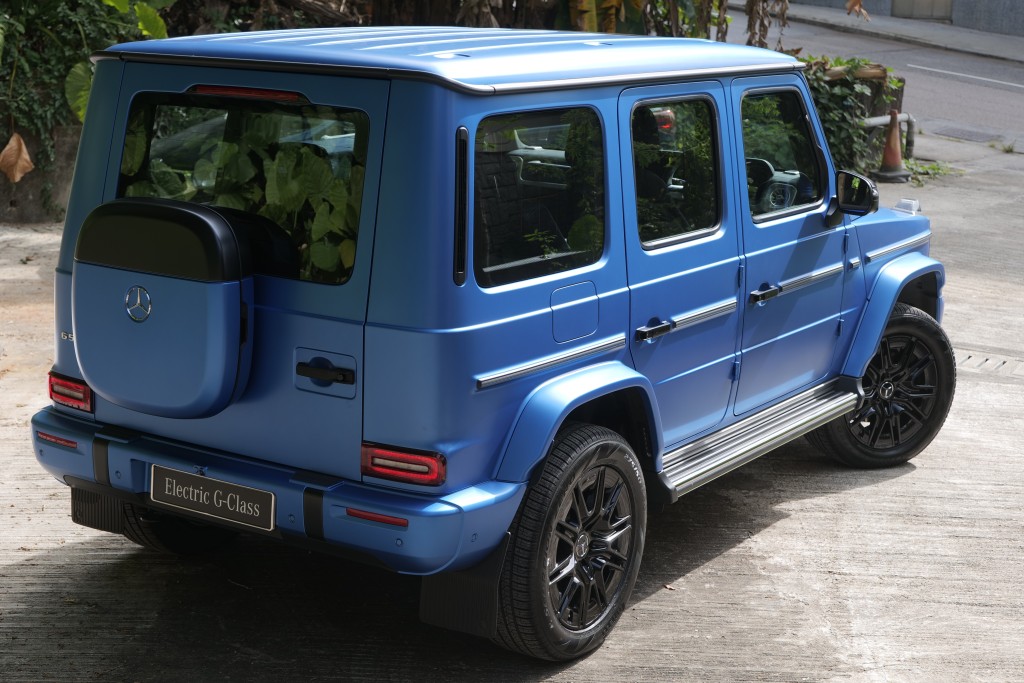 平治Mercedes-Benz G580e Edition ONE纯电动版本售价HK$2,920,000起，最快2025年首季到港交付。