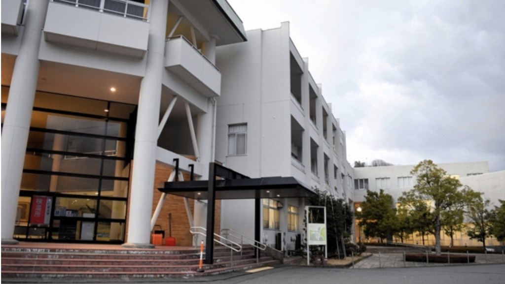 福井县仁爱大学是收到炸弹恐吓的学校之一。 网上图片