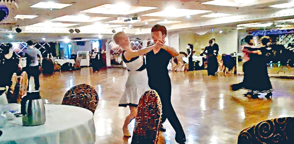 ■涉事舞厅有「舞林高手」到来消遣。