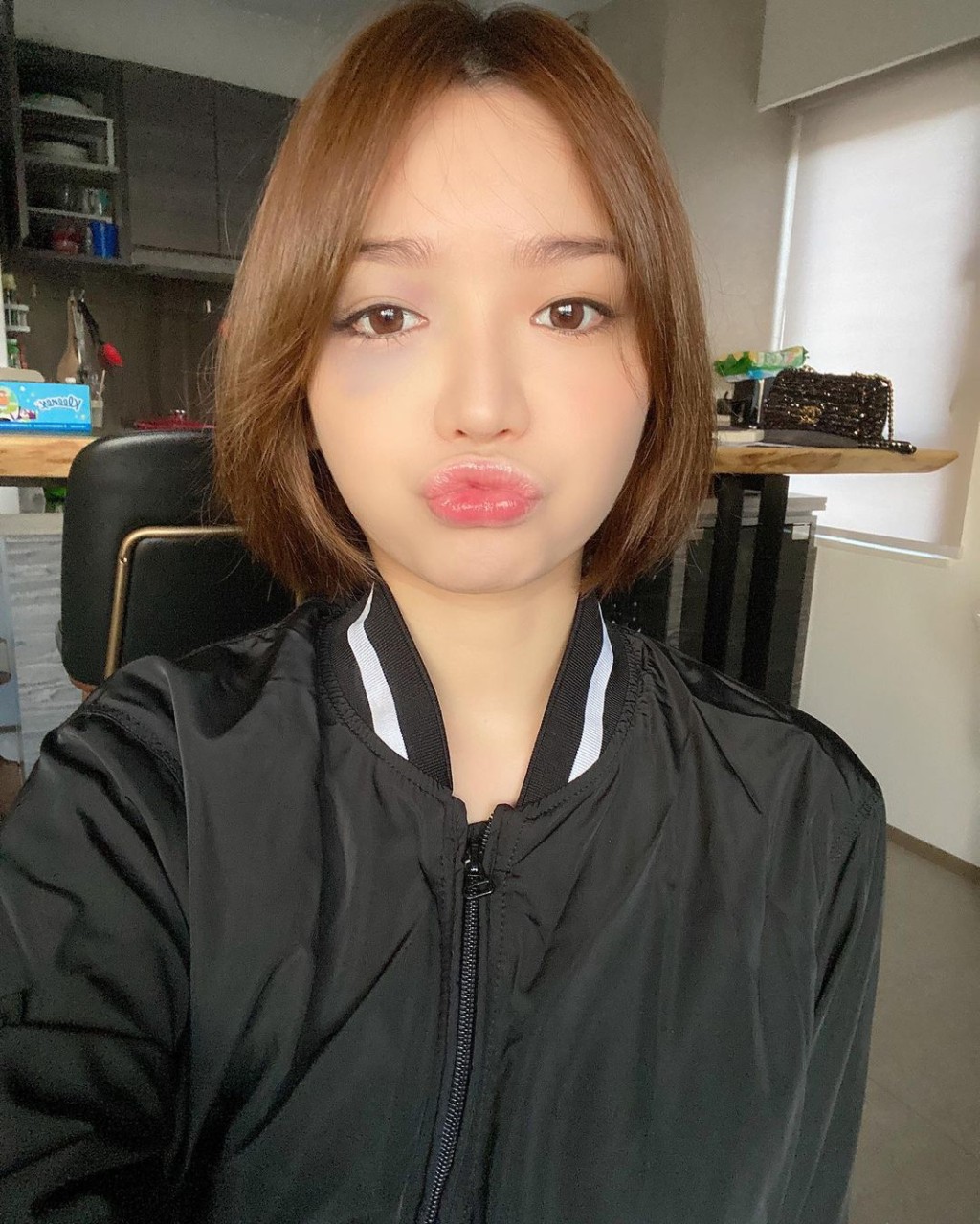 冇得出街的Kiwi好唔開心。