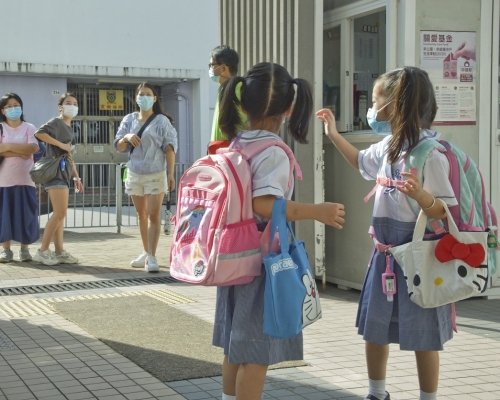 未獲得檢測結果前受影響學校停止面授課堂及活動不少於7日。資料圖片