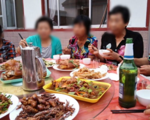 河南有村民辦白事聚餐後食物中毒。網上示意圖片