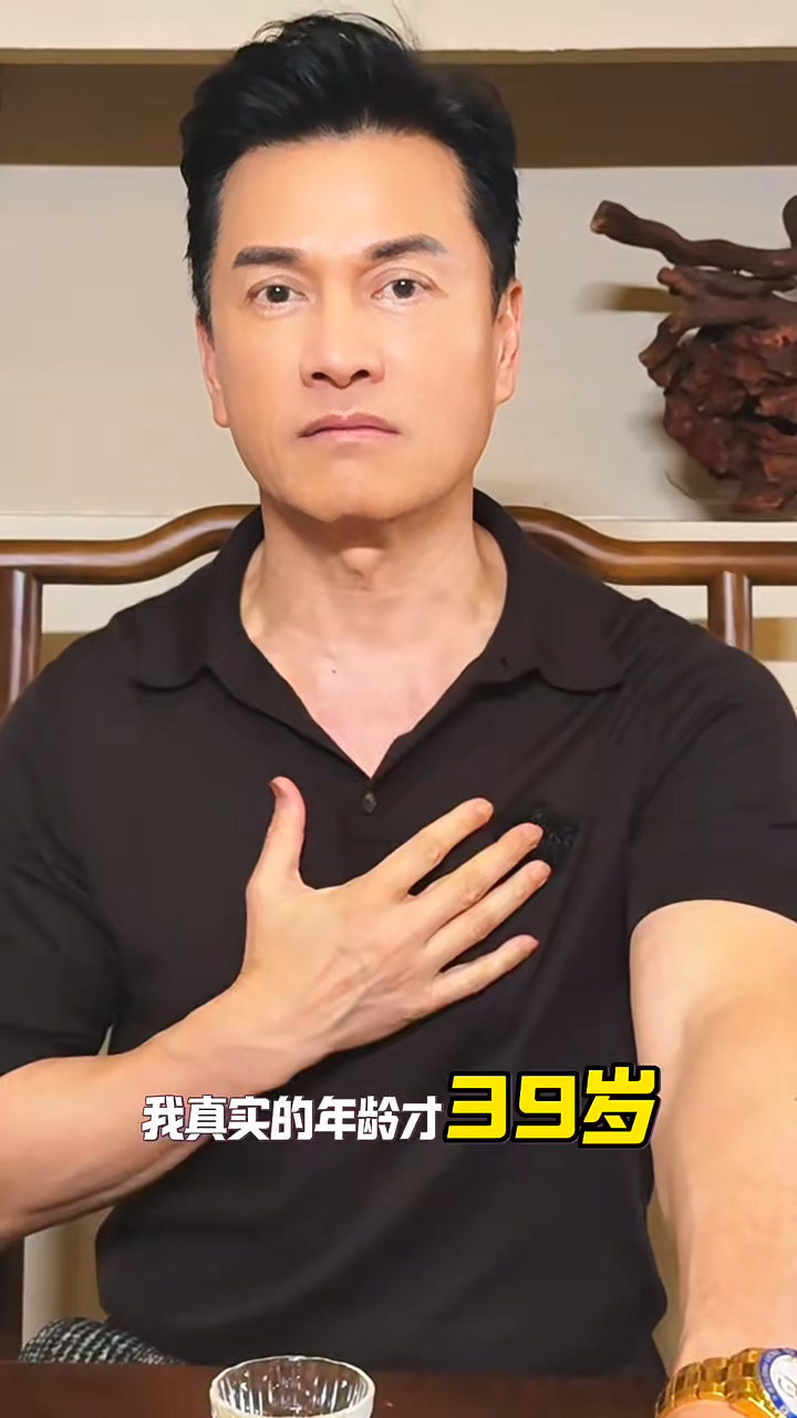 呂良偉指自己的生理年齡是39歲。 呂良偉指自己的生理年齡是39歲。