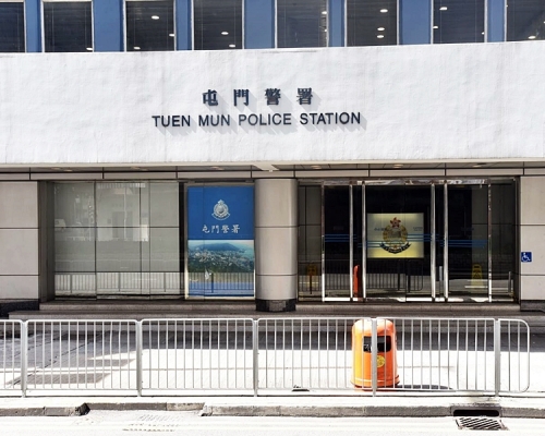屯門震寰路6號一酒店房間一名女子以膠袋套頭自殺亡。資料圖片
