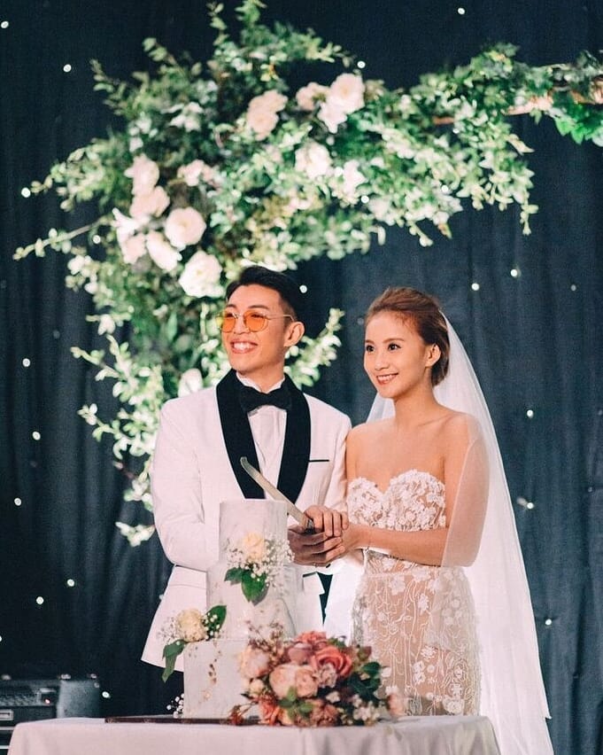 师杰同欧阳巧莹结婚摆酒获台前幕后畀面出席，搞到要加6围枱。