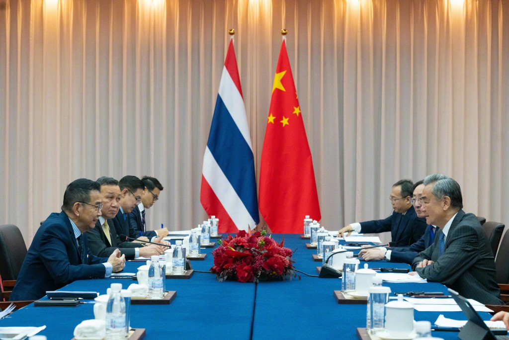 王毅與泰國外長瑪里會面。 外交部