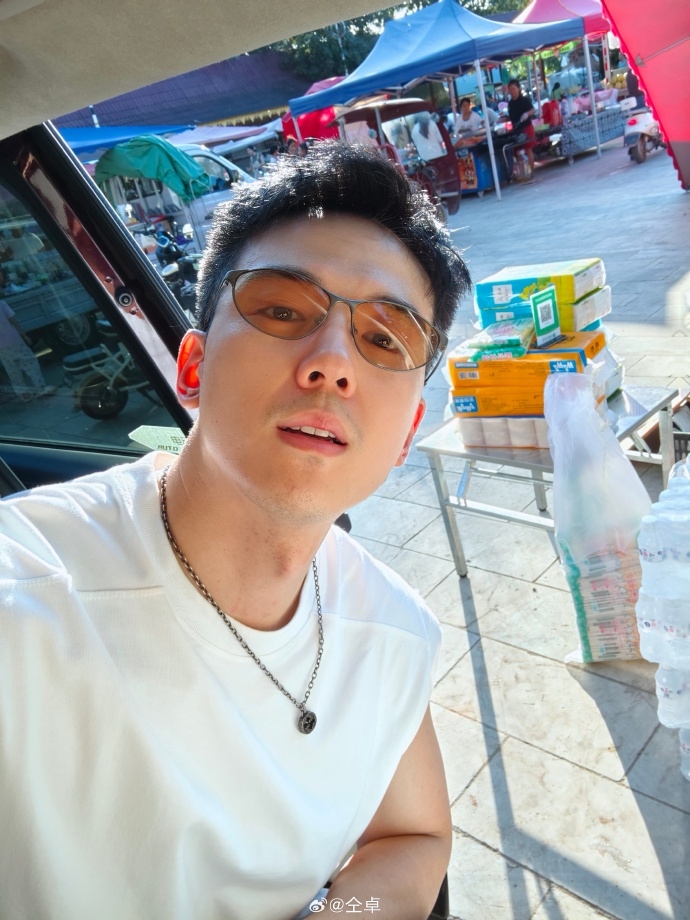 仝卓。 微博 仝卓。 微博