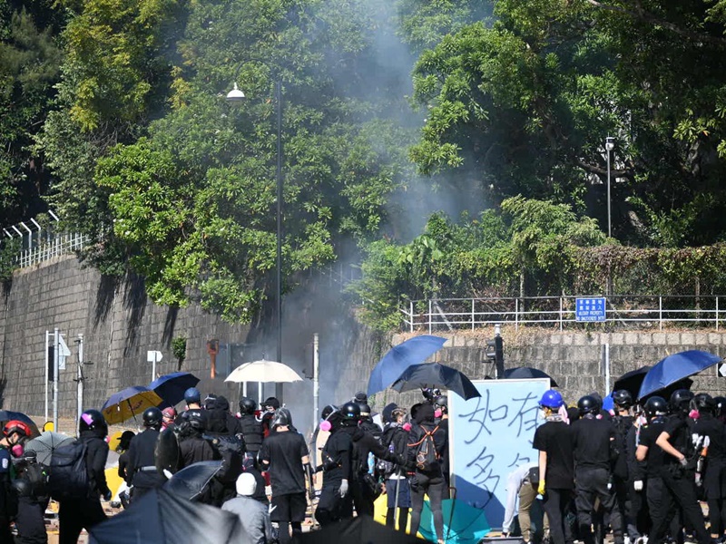 警方呼籲市民勿到危險現場。