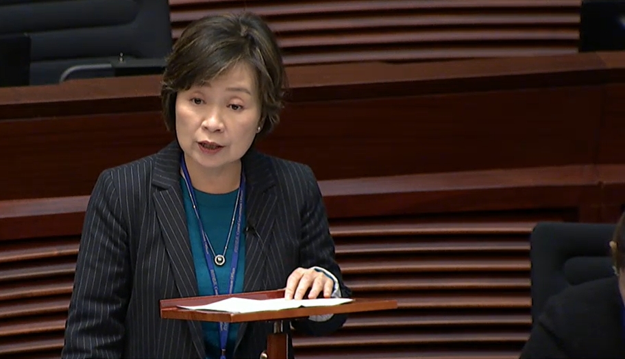 教育局局長蔡若蓮昨書面回覆立法會議員質詢。網上截圖