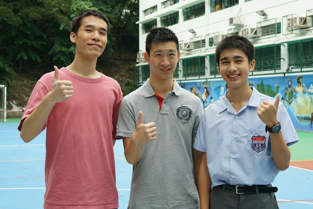 (左起)梁仲恒(成年版苏桦伟）、苏桦伟及冯皓扬（少年版苏桦伟）。