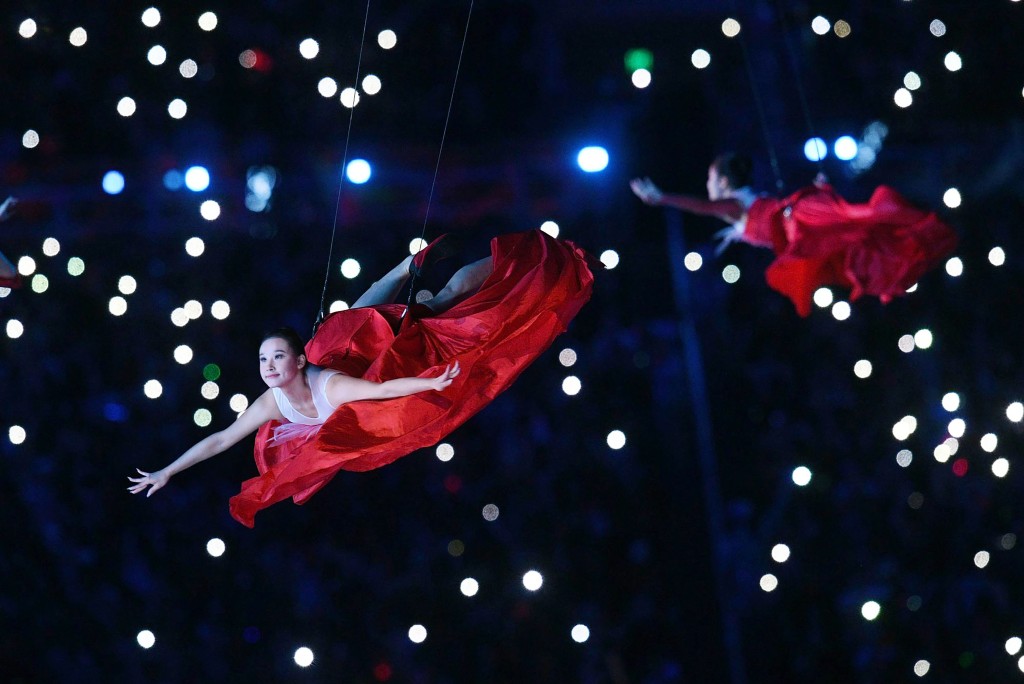 第十五屆全國運動會開幕式在廣東奧林匹克體育中心舉行。陳浩元攝