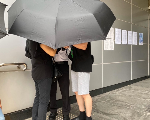 被告陳漢文(中)。 張旭珊攝