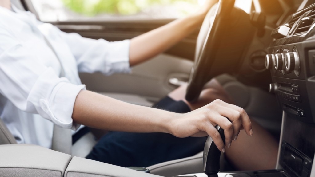 加拿大一名教車師傅涉嫌在課堂期間性侵女學員。iStock