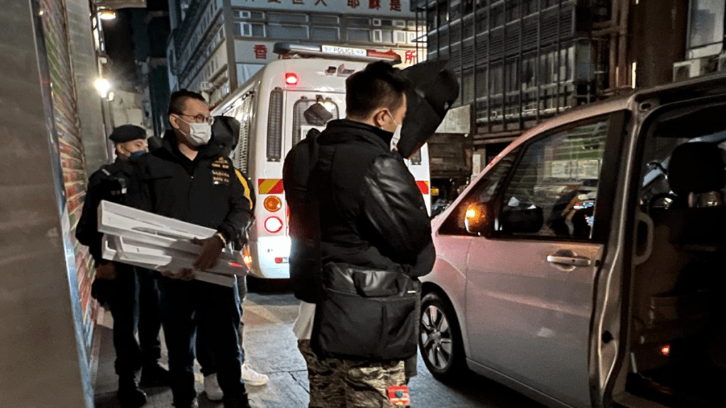 警尖沙咀拘20人檢$680萬元大麻花 當中6男涉串謀行劫