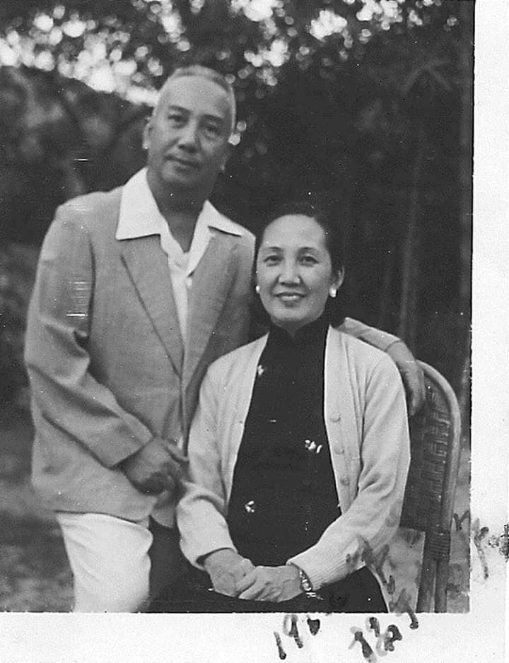林楚楚（右）是香港第一代電影明星。（《香港記憶》圖片）