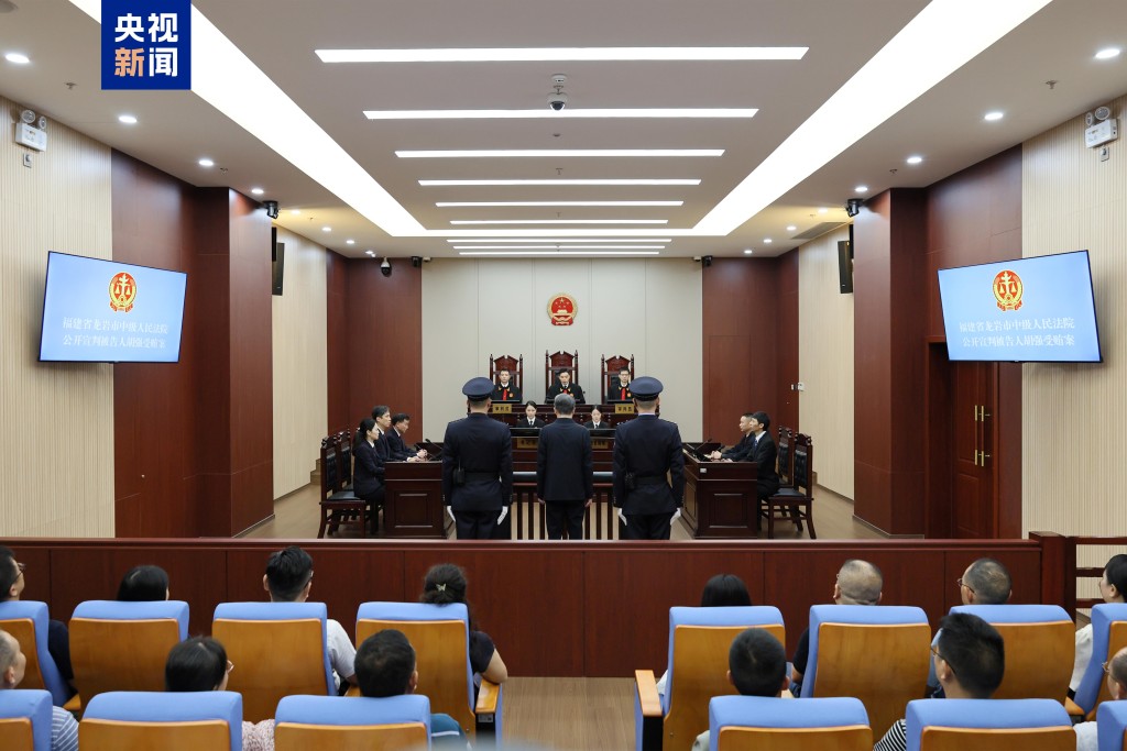 江西原政協副主席胡強, 受賄¥6517萬一審囚13年。央視