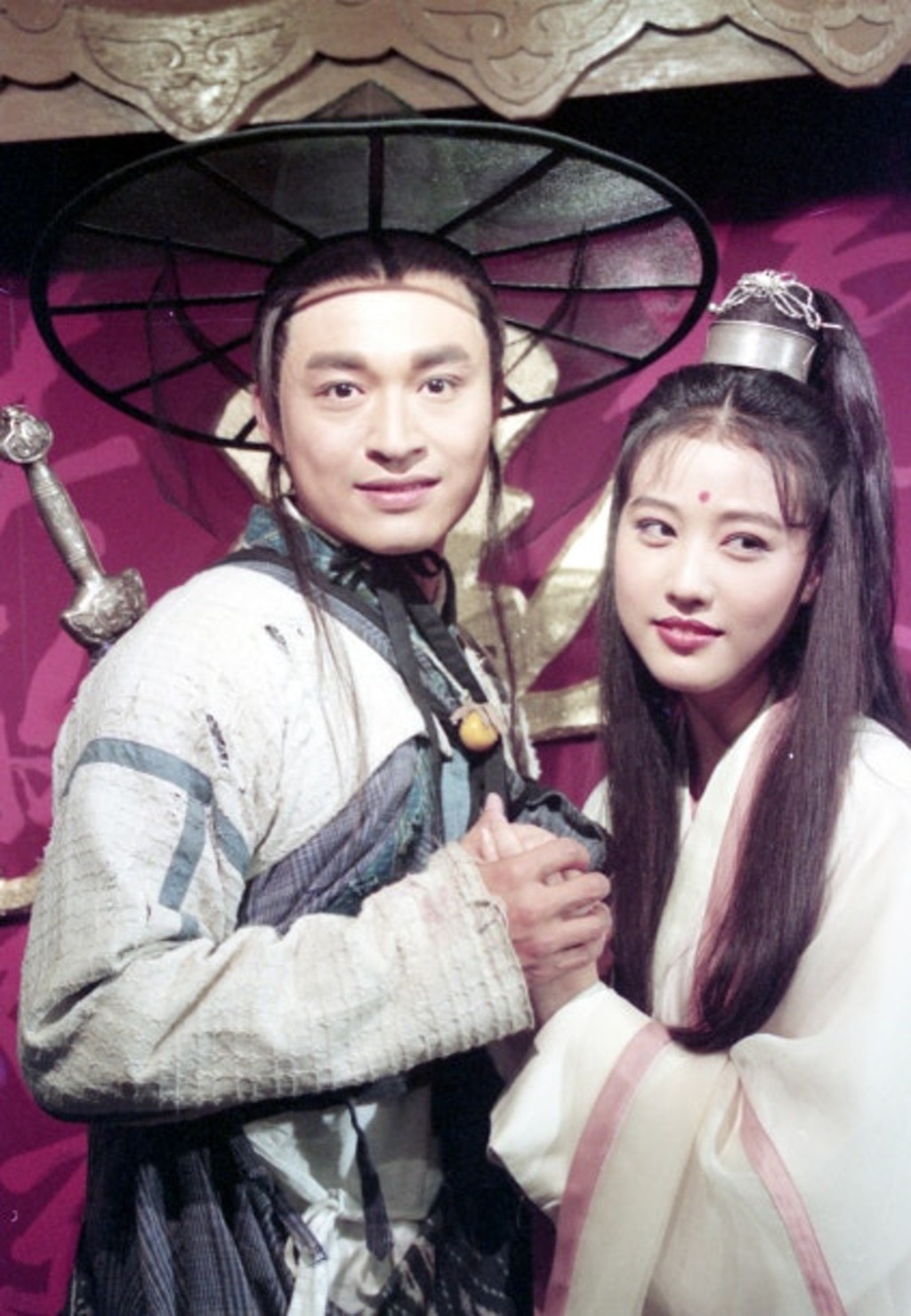 马景涛的作品中，以1994年《倚天屠龙记》饰演「张无忌」一角最为经典。