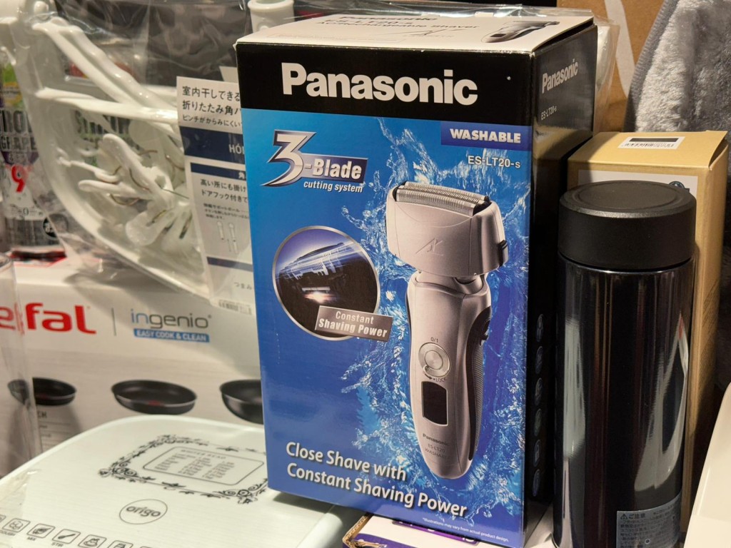 Panasonic 超高速磁力驅動電鬚刨$590（原價$1280）