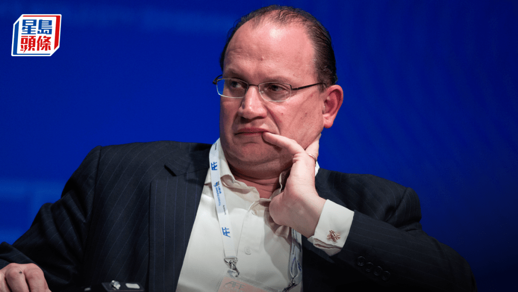 杜嘉祺留任滙控顧問 任期較原計劃長 與友邦潛在利益衝突受關注