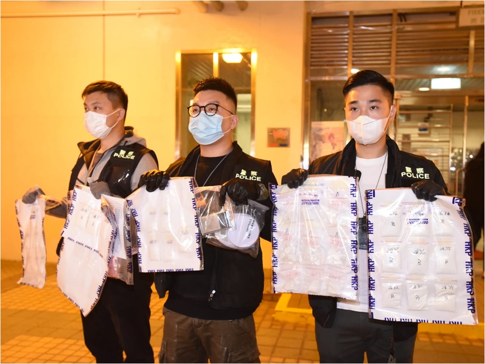 黃文威攝