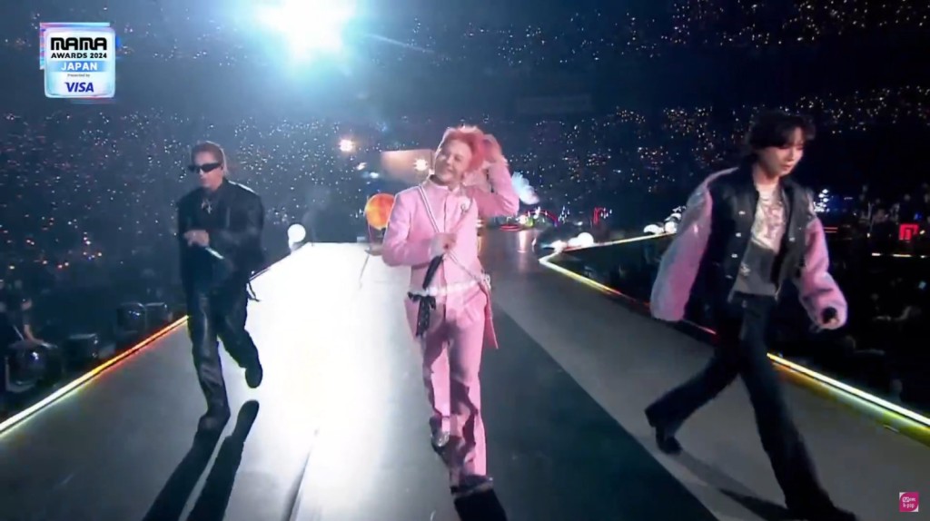 BIGBANG相隔9年在MAMA合體演出。 BIGBANG相隔9年在MAMA合體演出。