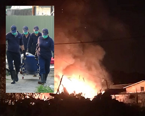 天水圍田心新村前年發生鐵皮屋劏房奪命縱火案,小圖為死者被抬出。 資料圖片