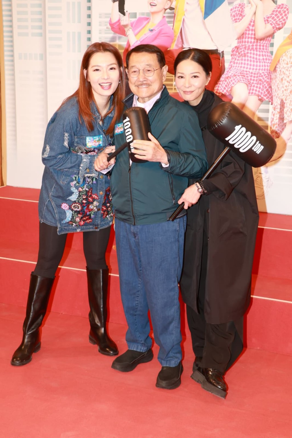 滕丽名、吕慧仪、刘丹、周嘉洛、林凯恩在愚人节宣传《爱·回家之开心速递》。