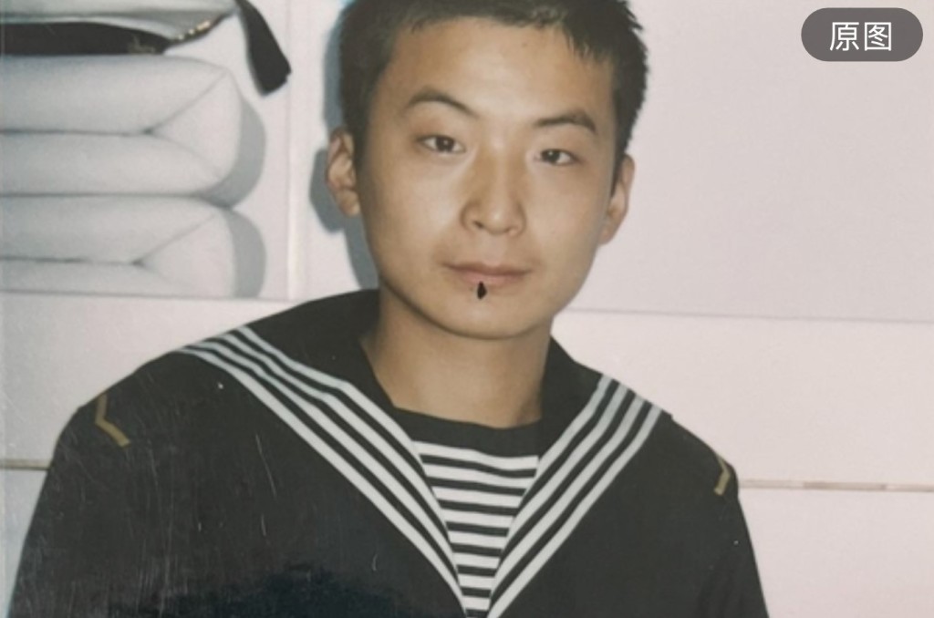 遭折磨致死的暴欽瑞曾在海軍服役。網圖 遭折磨致死的暴欽瑞曾在海軍服役。網圖