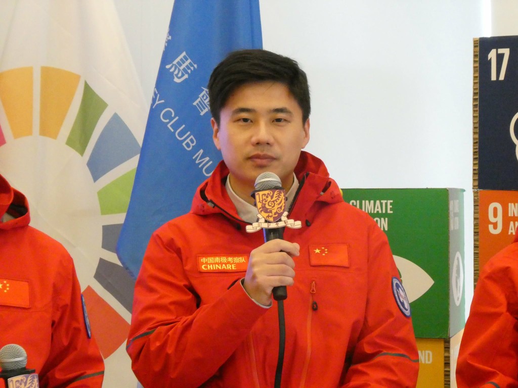 陈昭良形容南极气候多变,两次前往南极均遇上恶劣天气。 陈昭良形容南极气候多变,两次前往南极均遇上恶劣天气。