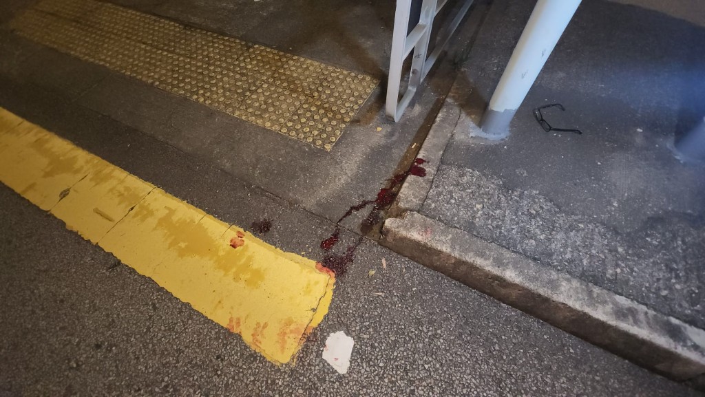 當日現場血跡斑斑。資料圖片 當日現場血跡斑斑。資料圖片