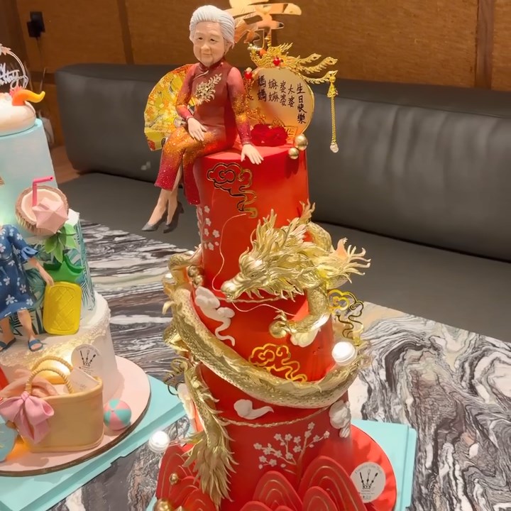 蔡卓妍準備的蛋糕好精緻。