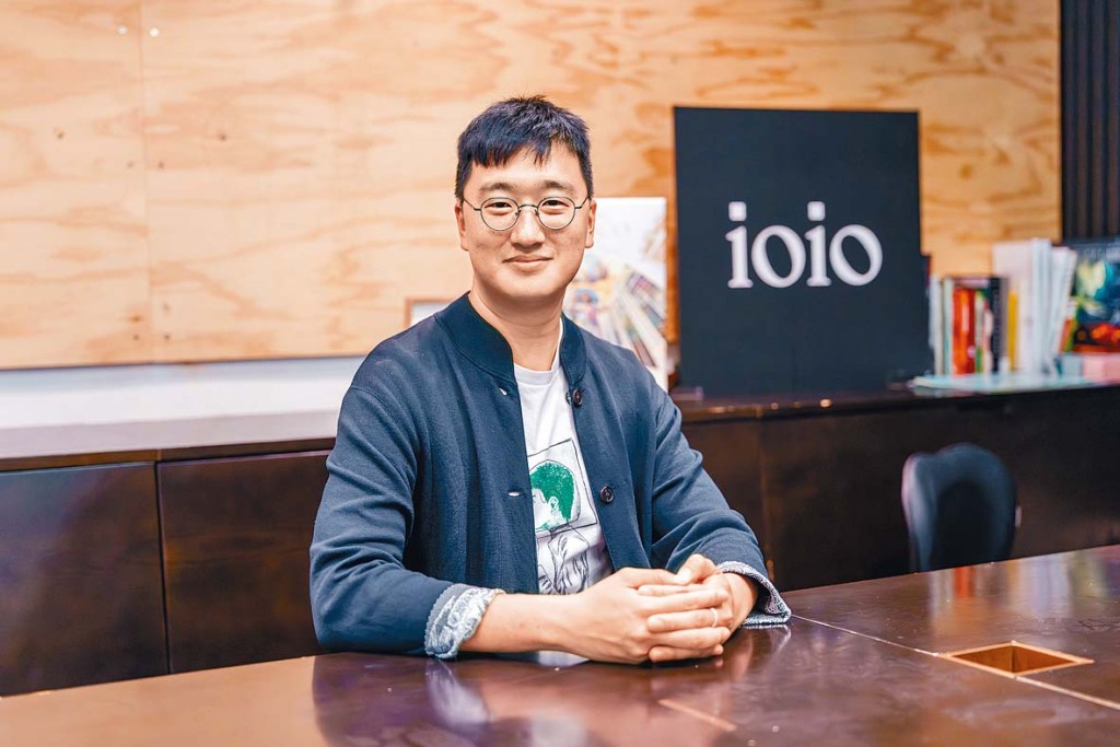 ioio studio創辦人黃庭堅（George）指公司的核心業務是結合藝術與科技「用空間講故事」。