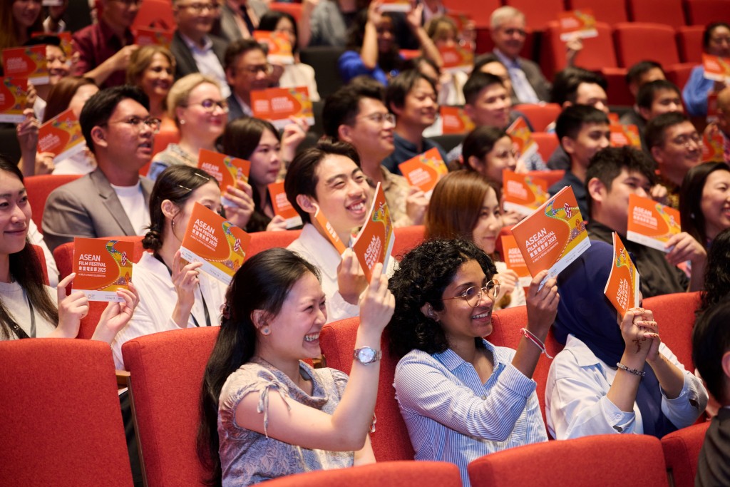 東盟電影節2025吸引本地及海外年青人入場欣賞。 東盟電影節2025吸引本地及海外年青人入場欣賞。