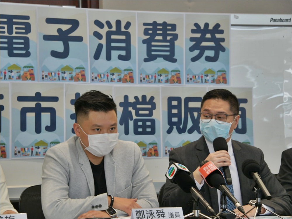 業界指檔販安裝電子支付系統後可增三成生意。伍明輝攝