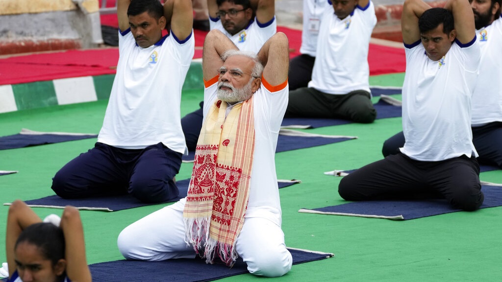 莫迪指，瑜伽可以為世界帶來祥和。美聯社圖片