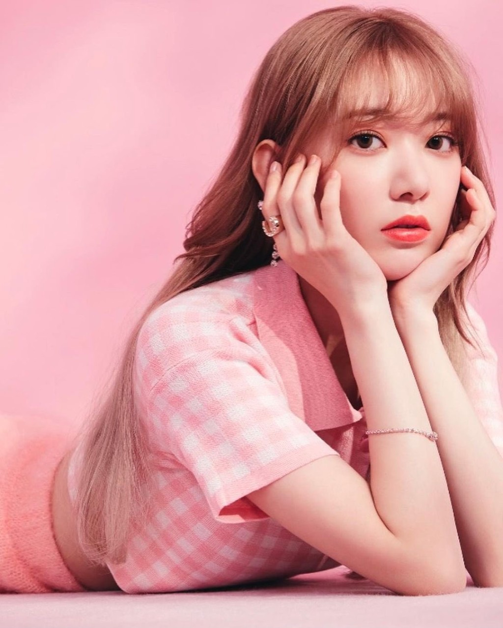 宮脇咲良表示沒有一刻不想念Fans。