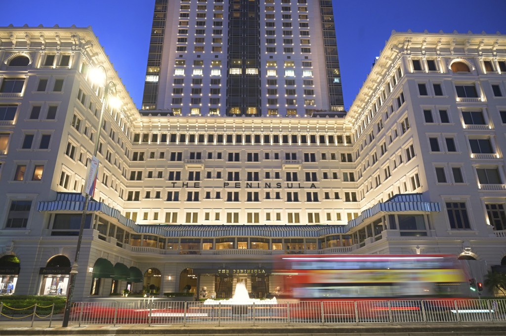 女事主於本月12日至16日租住半島酒店房間。資料圖片