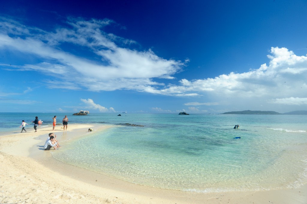 魅力度排第三位的沖繩縣，向以水清沙幼美景色見稱。