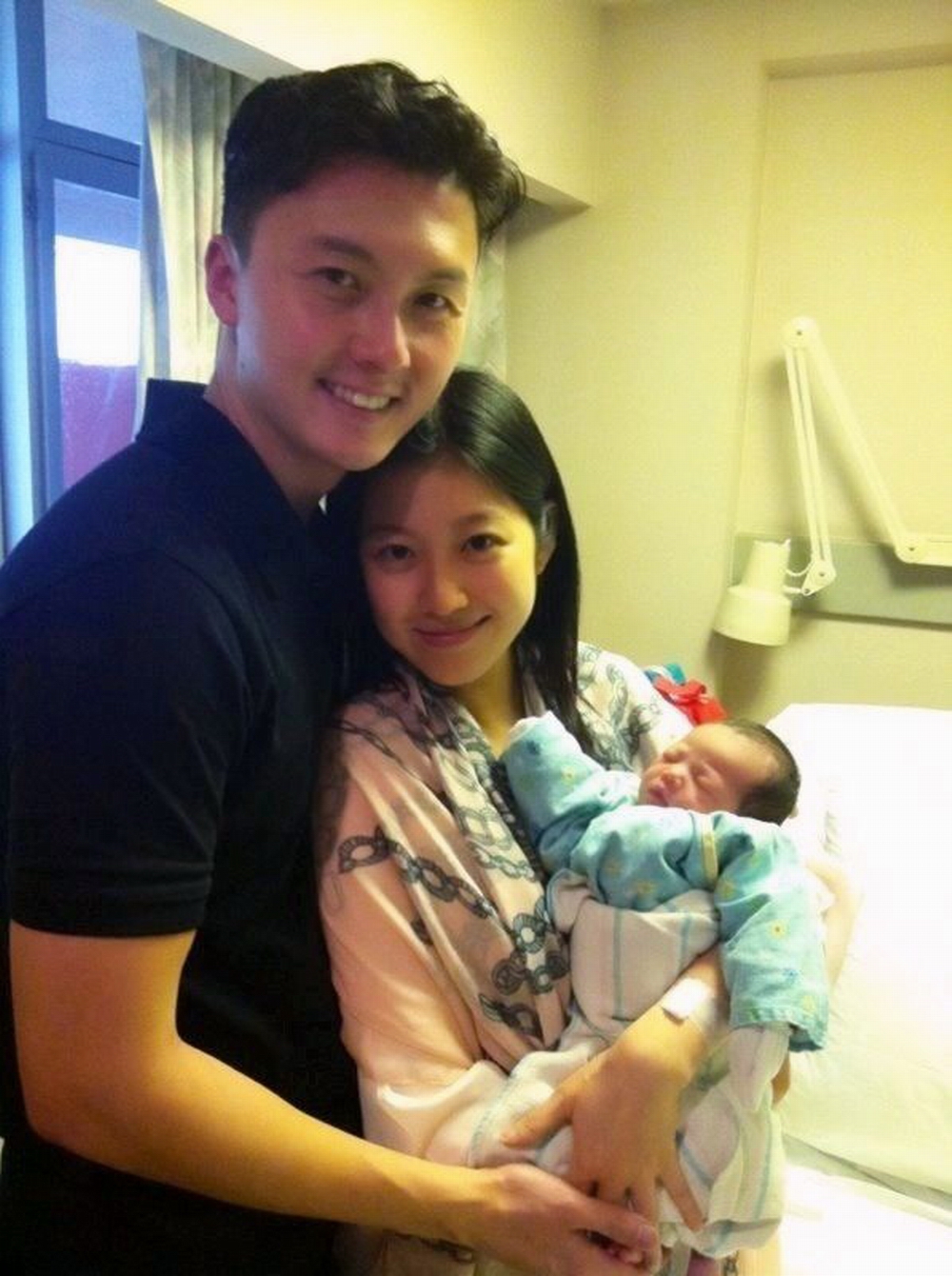 王浩信和陳自瑤婚後育有一女。