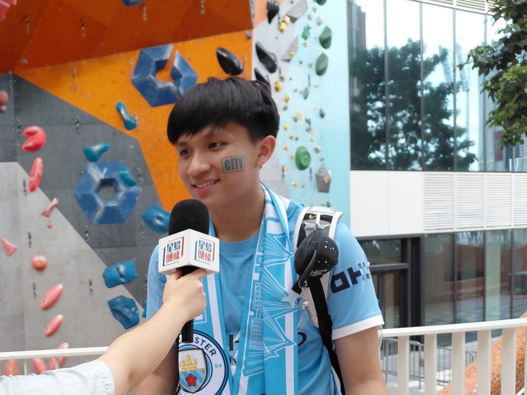來自泰國的曼城球迷Best專程來港觀看今日賽事。周育瑩攝