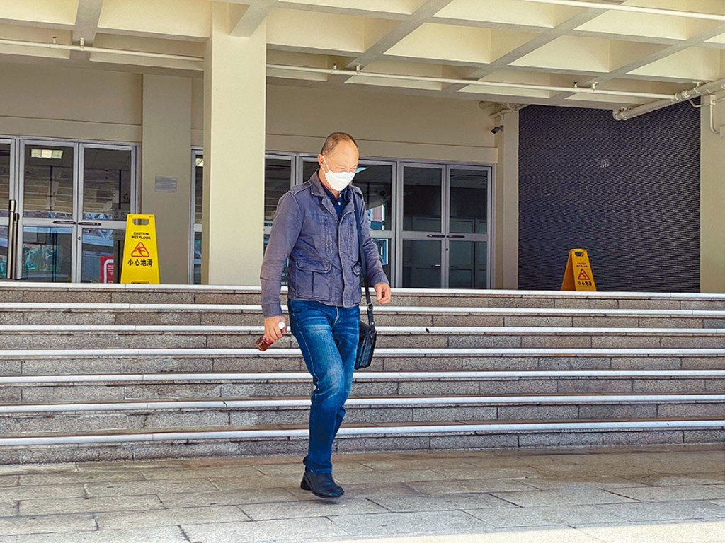 前警長李鴻發裁定一項公職人員接受利益罪成判監禁1年半。