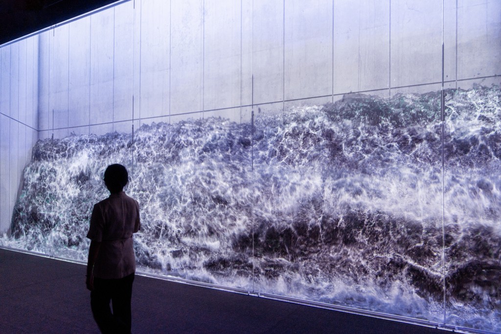 ARTE MUSEUM利用數碼媒體技術重新詮釋了大自然中多樣的元素和空間，創作出美輪美奐的媒體藝術作品。