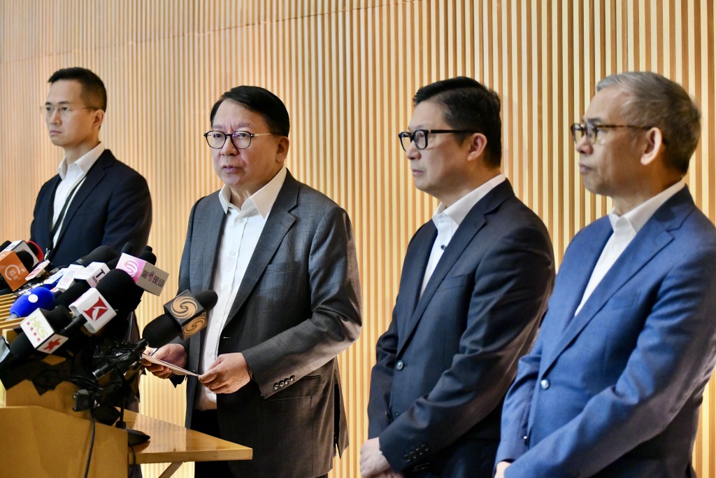 陳國基形容涉案人士的手法非常「古惑」，將合規與不合規的棚網混合來用。盧江球攝