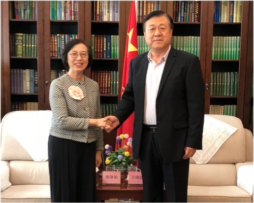 陳肇始（左）與農業農村部副部長于康震會面。