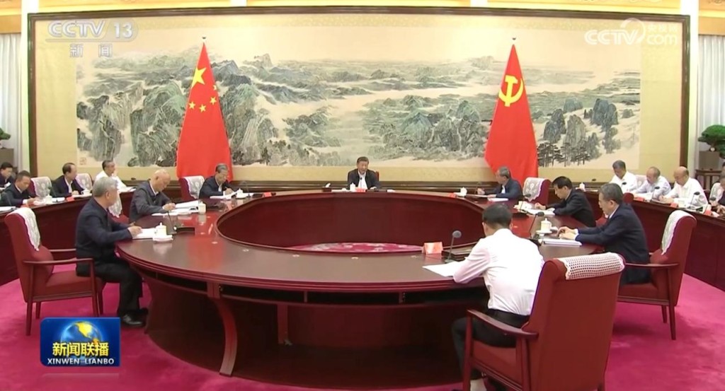 習近平稱，要推動宗教嚴格執法，引導教義禮儀體現中國特色。央視新聞